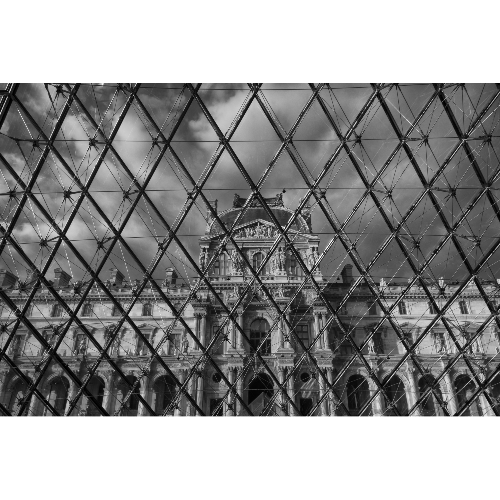Tela para Quadros Frente do Museu Louvre Por Dorival Moreira - Aficdm060