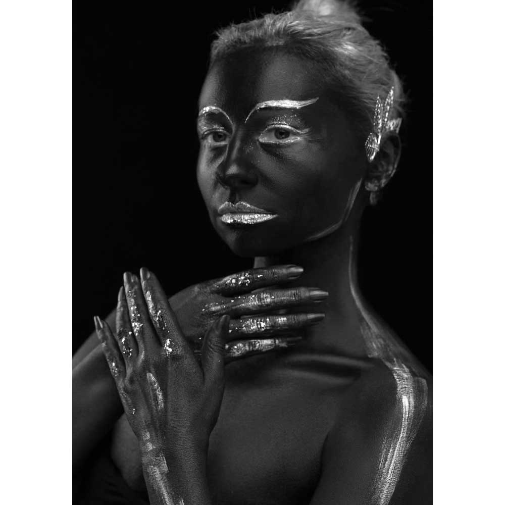 Tela para Quadros Decorativos Insigth Face Mulher Negra Maquiagem Prata - Afic10852