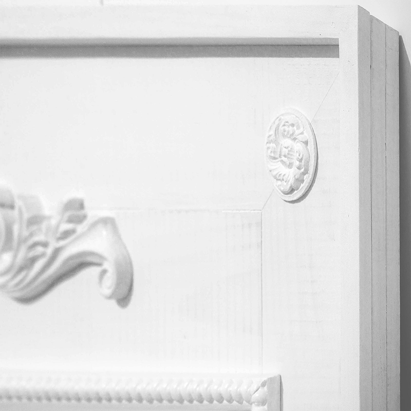 Moldura Decorativa R�stica Cl�ssica Branca com Apliques - Esp.098