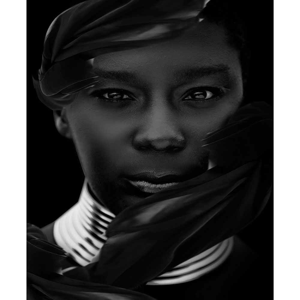 Gravura para Quadros Insigth Fotografia Noturna Mulher Negra Colar de Argola Prata - Afi16735